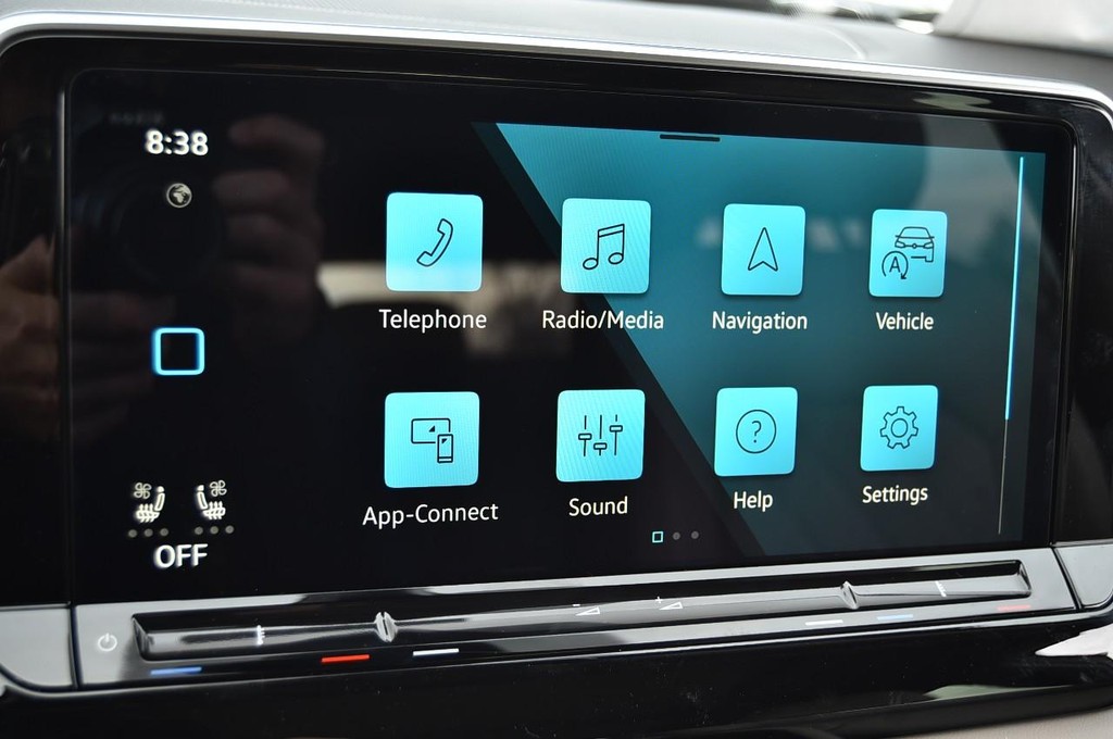 Volkswagen Atlas Vehicle Full-screen Gallery Image 13