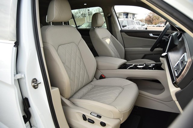 Volkswagen Atlas Vehicle Image 19