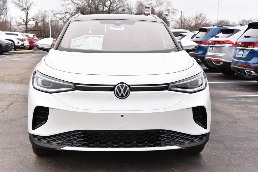 Volkswagen ID.4 Vehicle Full-screen Gallery Image 4