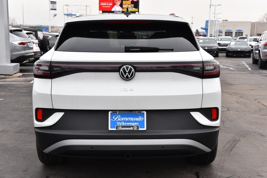 Volkswagen ID.4 Vehicle Full-screen Gallery Image 6