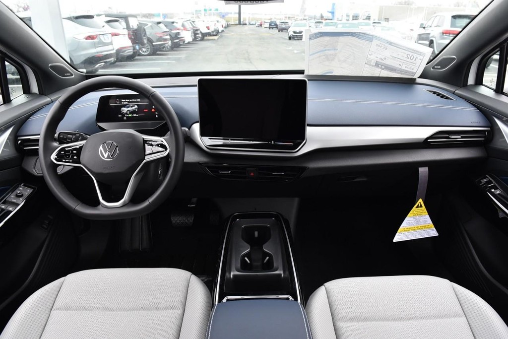 Volkswagen ID.4 Vehicle Full-screen Gallery Image 7