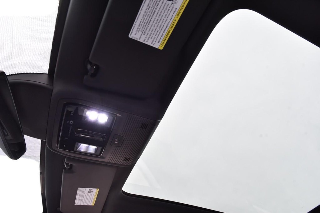 Volkswagen ID.4 Vehicle Full-screen Gallery Image 19