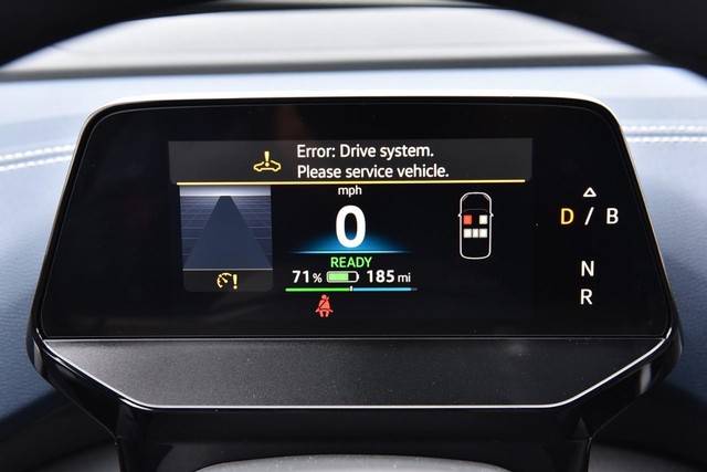 Volkswagen ID.4 Vehicle Image 12