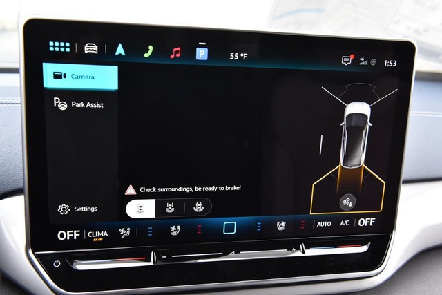 Volkswagen ID.4 Vehicle Image 13