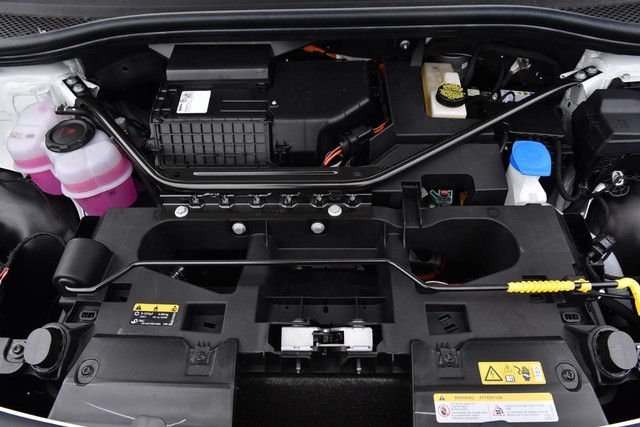 Volkswagen ID.4 Vehicle Image 25