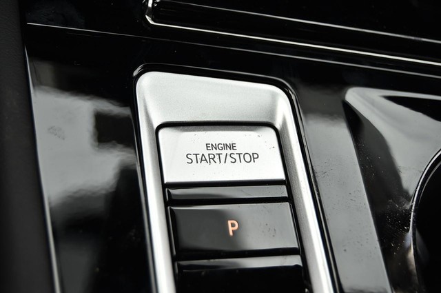 Volkswagen Atlas Cross Sport Vehicle Image 17