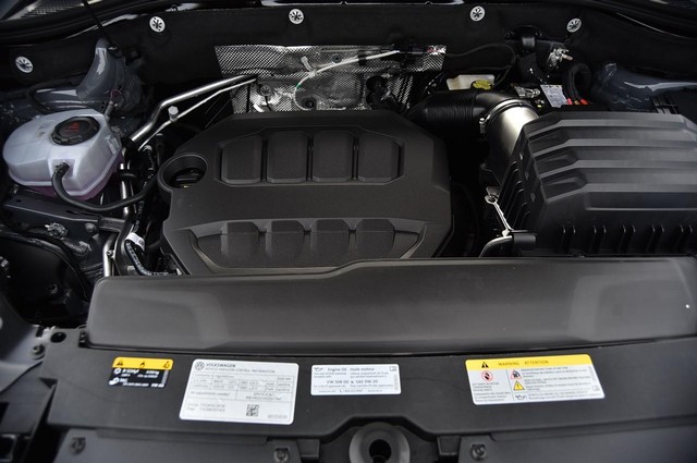 Volkswagen Atlas Cross Sport Vehicle Image 27