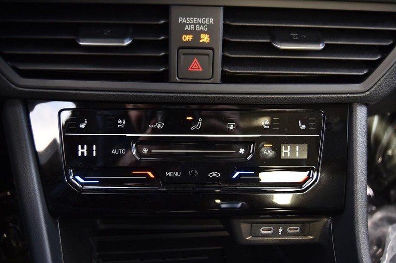 Volkswagen Jetta Vehicle Image 15