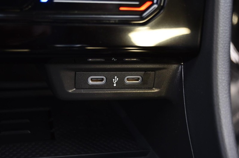 Volkswagen Jetta Vehicle Image 16