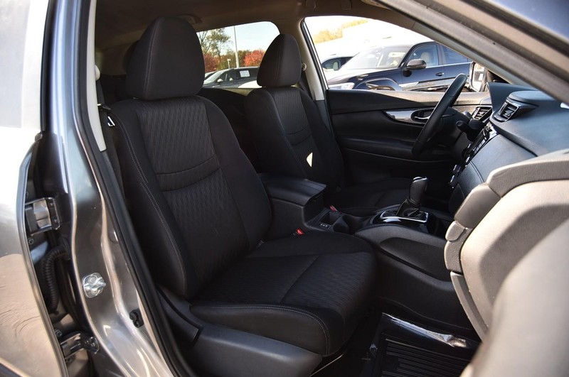 Nissan Rogue Vehicle Image 26