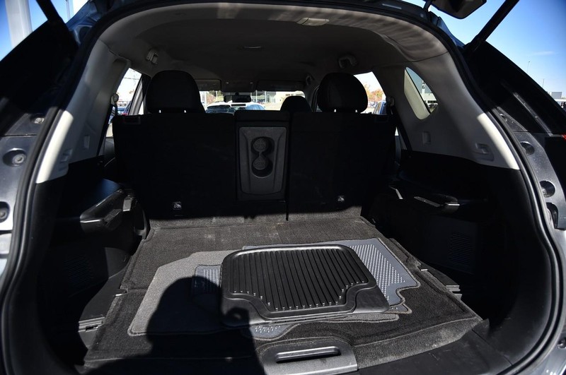 Nissan Rogue Vehicle Image 29