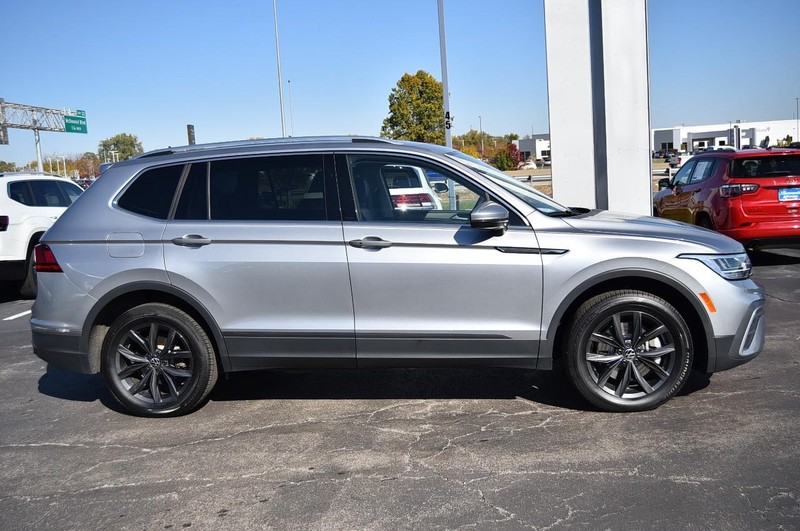 Volkswagen Tiguan Vehicle Image 05