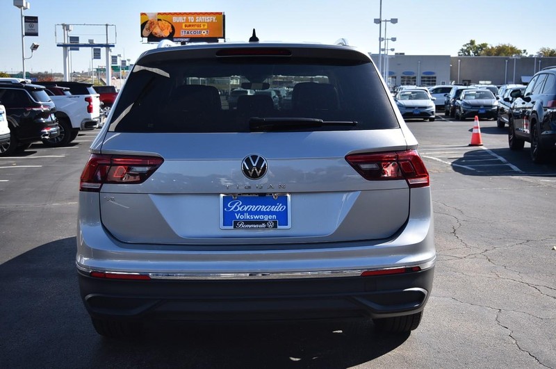Volkswagen Tiguan Vehicle Image 06