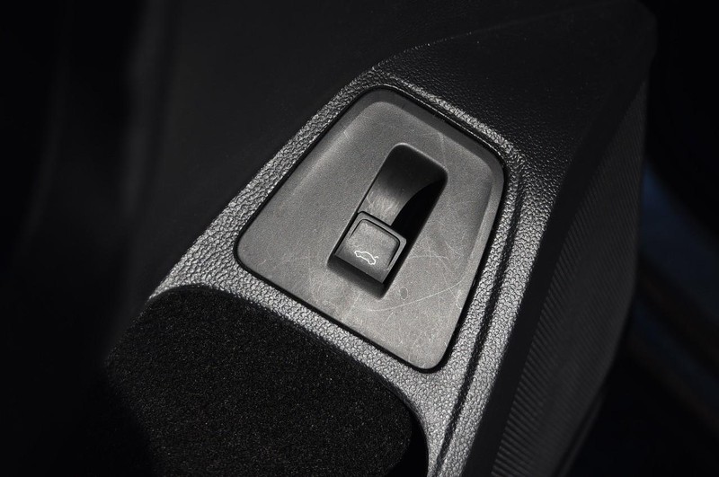 Volkswagen Tiguan Vehicle Image 09