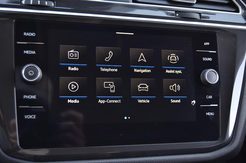 Volkswagen Tiguan Vehicle Image 14