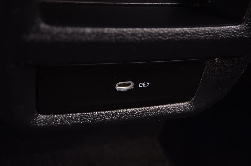 Volkswagen Taos Vehicle Image 23