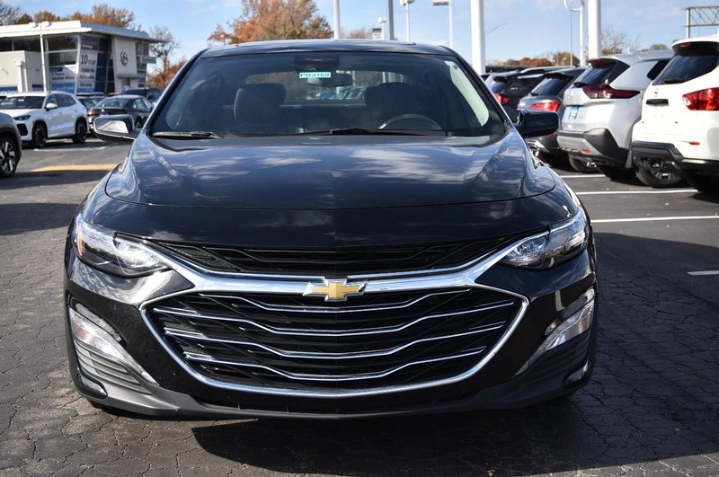 Chevrolet Malibu Vehicle Image 04