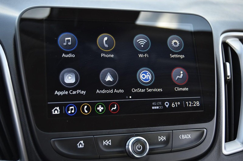 Chevrolet Malibu Vehicle Image 12