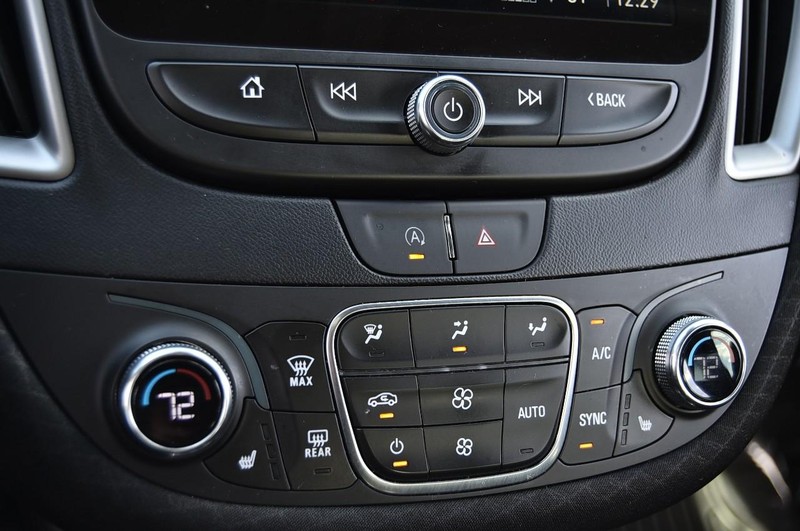 Chevrolet Malibu Vehicle Image 13