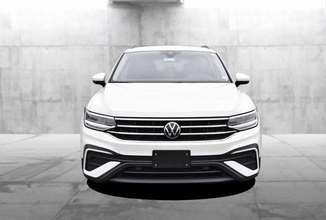 Volkswagen Tiguan Vehicle Image 04