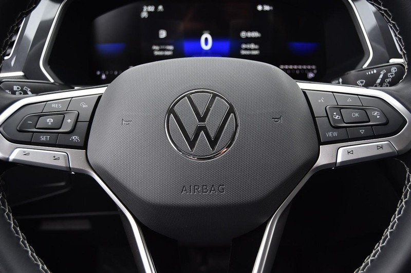 Volkswagen Tiguan Vehicle Image 18