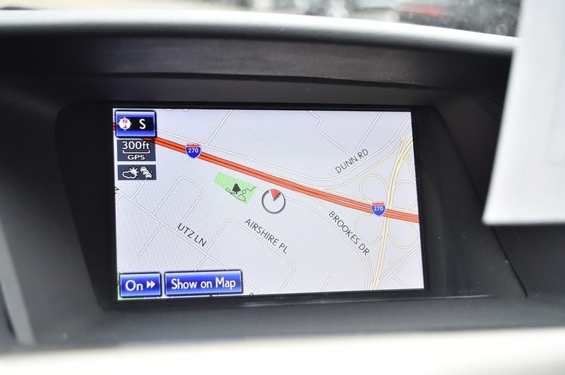 Lexus RX 350 Vehicle Full-screen Gallery Image 14