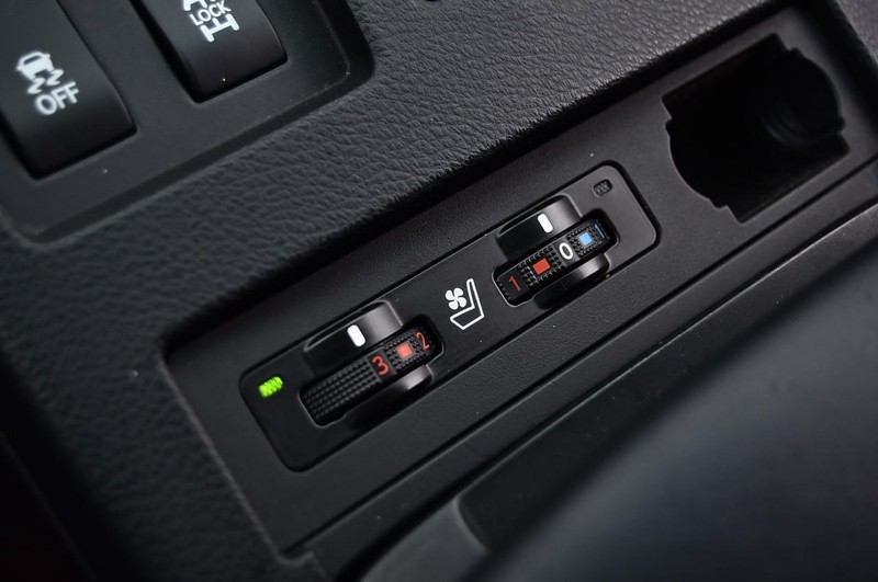 Lexus RX 350 Vehicle Full-screen Gallery Image 19