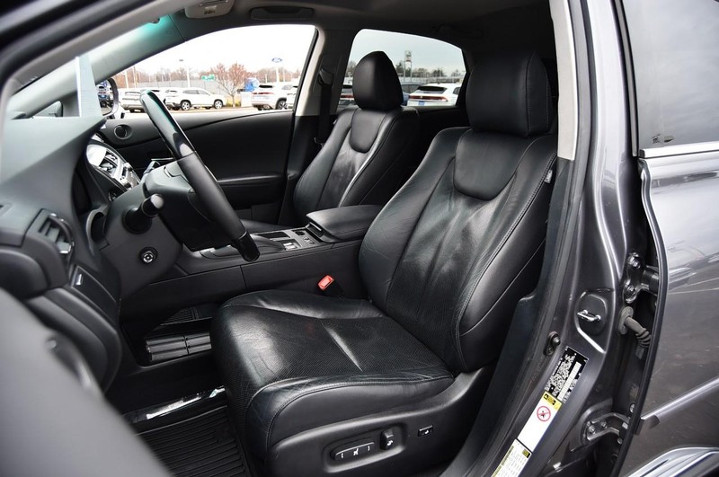 Lexus RX 350 Vehicle Full-screen Gallery Image 21