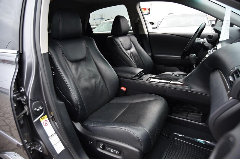 Lexus RX 350 Vehicle Full-screen Gallery Image 22