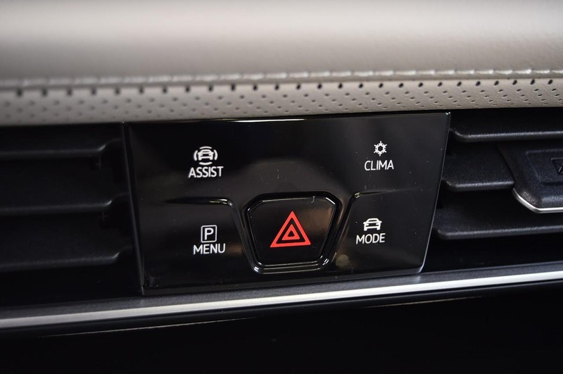 Volkswagen Atlas Vehicle Image 15