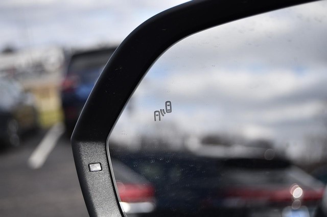 Volkswagen Atlas Cross Sport Vehicle Image 10