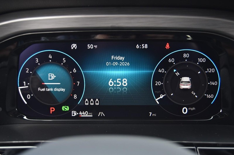 Volkswagen Atlas Cross Sport Vehicle Image 12