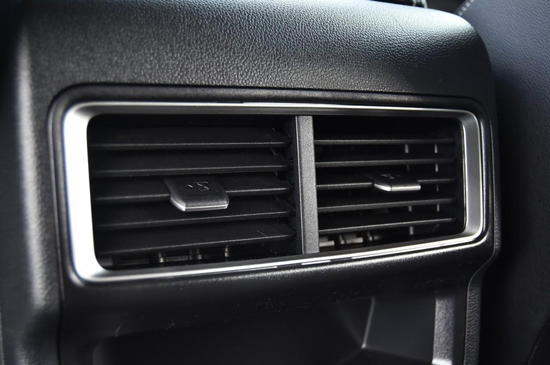 Volkswagen Atlas Cross Sport Vehicle Image 23