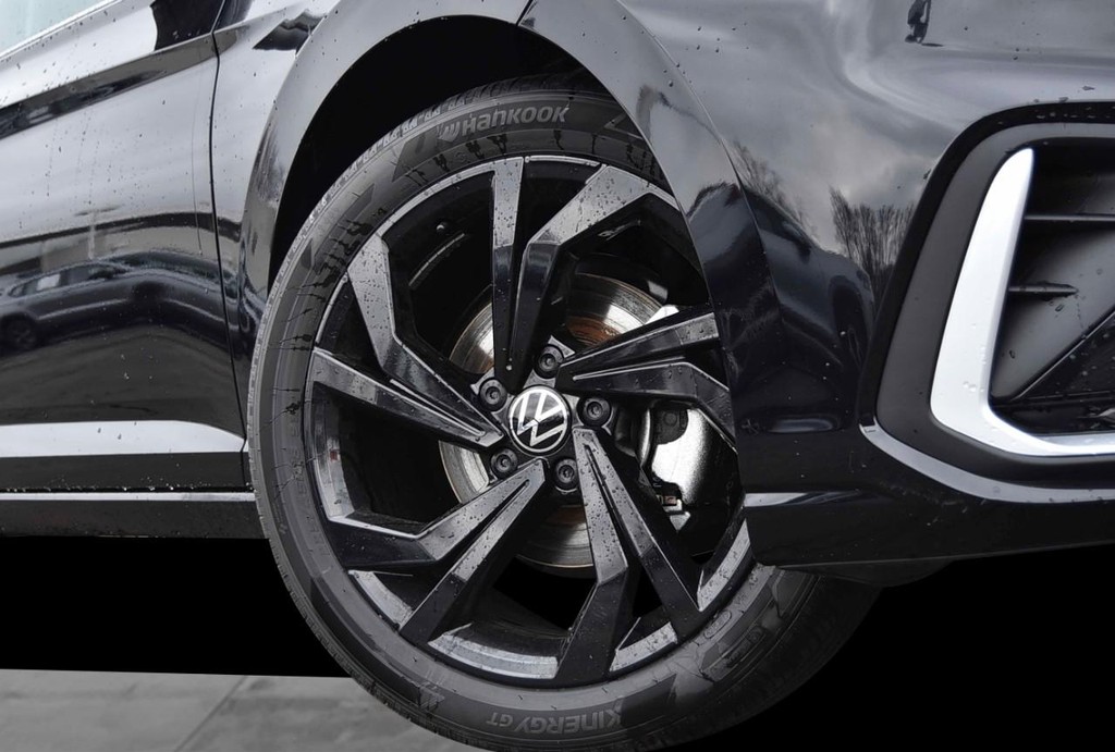 Volkswagen Jetta Vehicle Full-screen Gallery Image 3