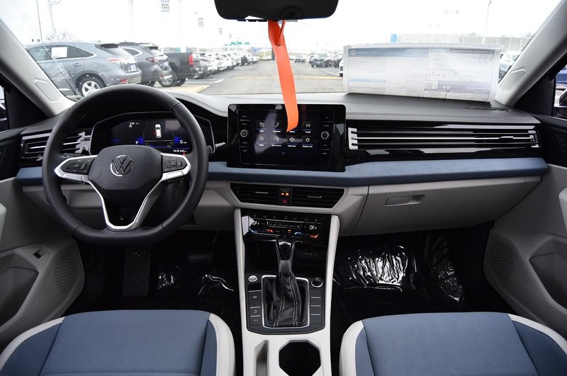 Volkswagen Jetta Vehicle Image 07