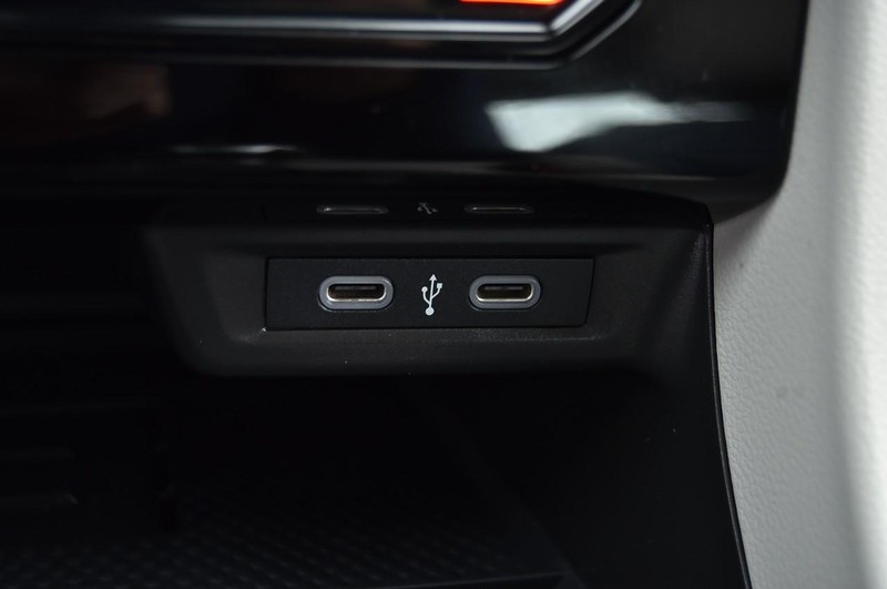 Volkswagen Jetta Vehicle Image 16