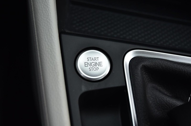 Volkswagen Jetta Vehicle Image 17