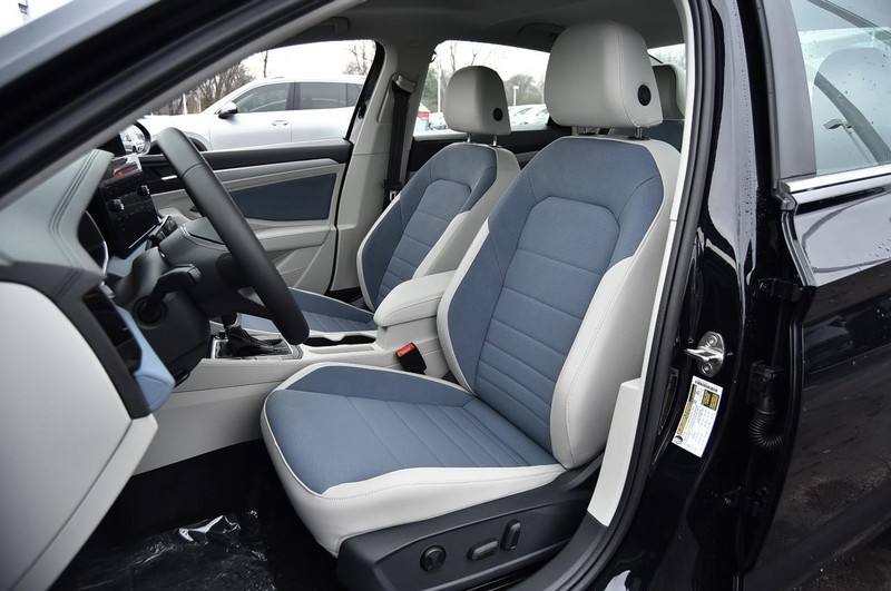 Volkswagen Jetta Vehicle Image 20