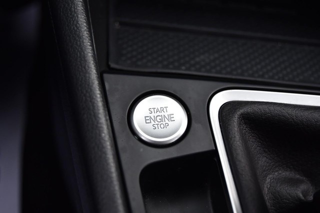 Volkswagen Jetta Vehicle Image 17