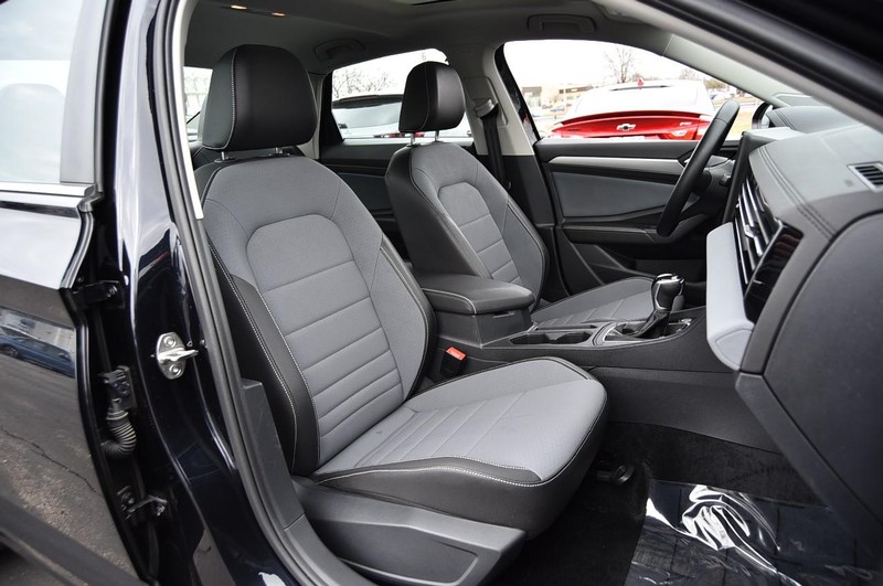 Volkswagen Jetta Vehicle Image 21