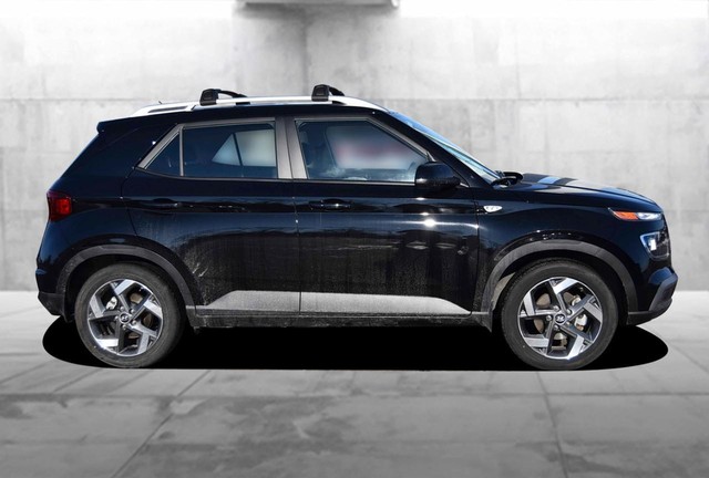 Hyundai Venue Vehicle Image 05