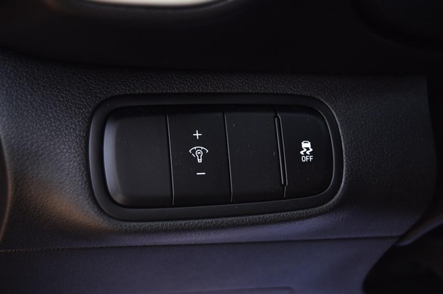 Hyundai Venue Vehicle Image 10