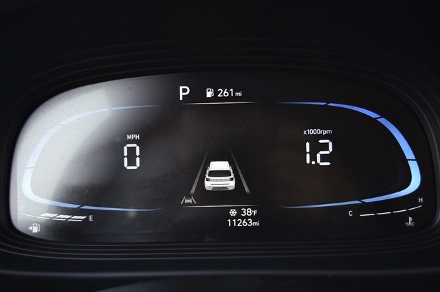 Hyundai Venue Vehicle Image 11