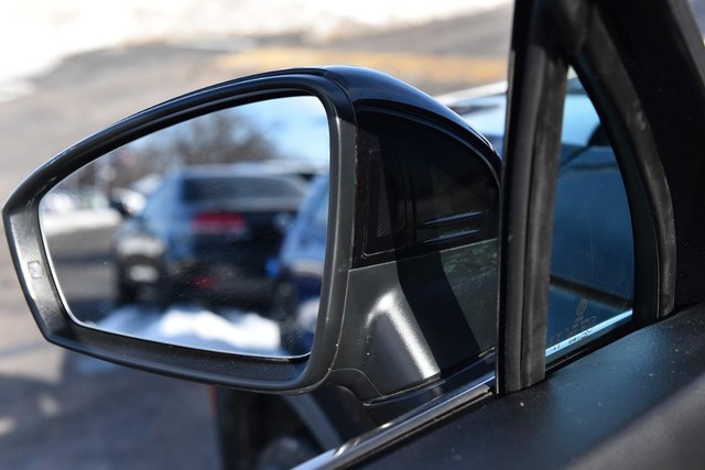 Volkswagen Tiguan Vehicle Image 10