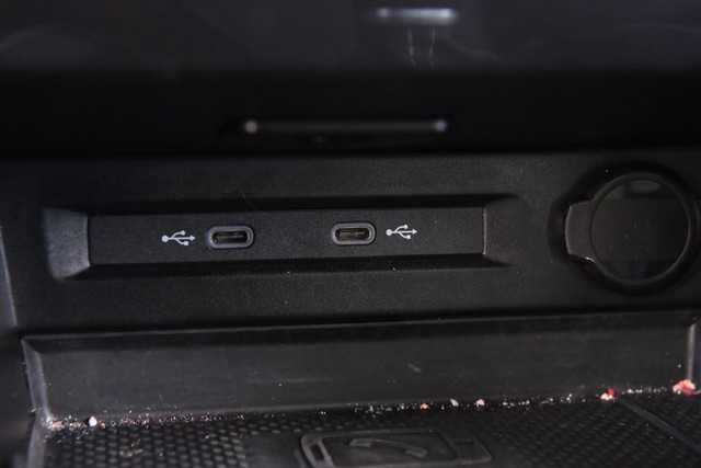 Volkswagen Tiguan Vehicle Image 16