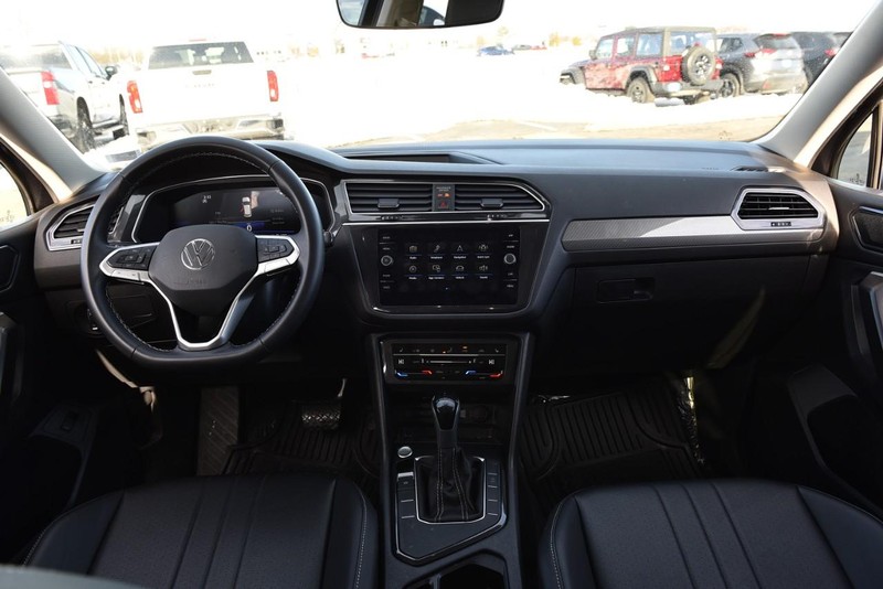 Volkswagen Tiguan Vehicle Image 07