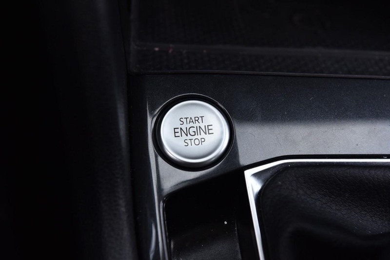 Volkswagen Tiguan Vehicle Image 17