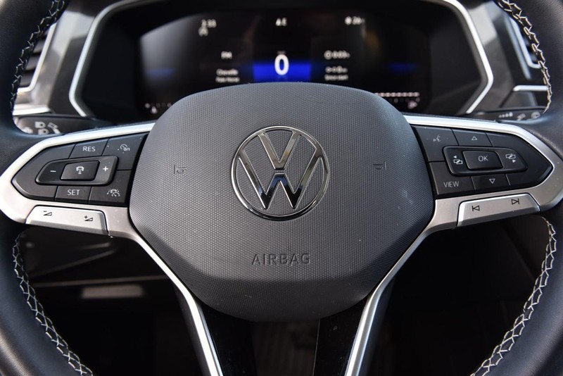 Volkswagen Tiguan Vehicle Image 18