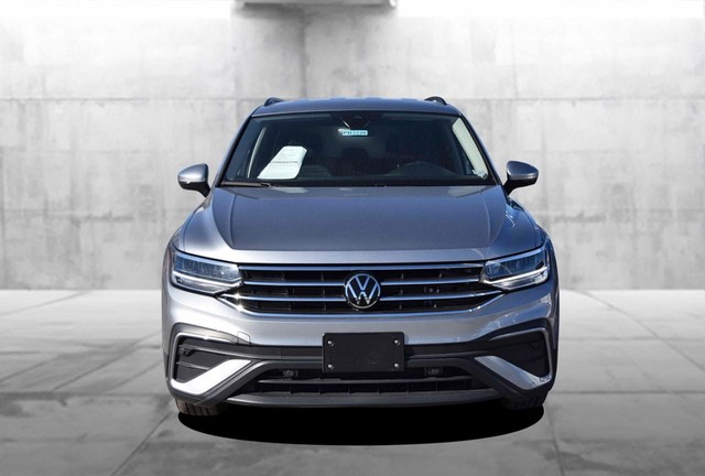 Volkswagen Tiguan Vehicle Image 04