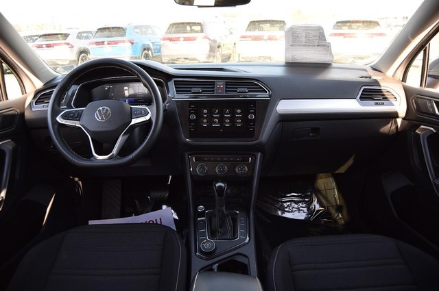 Volkswagen Tiguan Vehicle Image 07